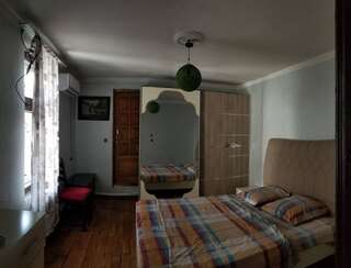 Гостевой дом Guest House ERA Square Батуми Двухместный номер с 1 кроватью и террасой-1