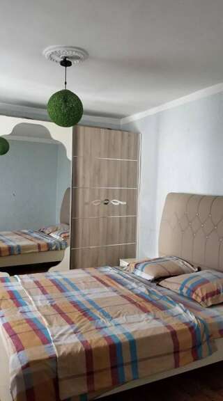 Гостевой дом Guest House ERA Square Батуми Двухместный номер с 1 кроватью и террасой-3